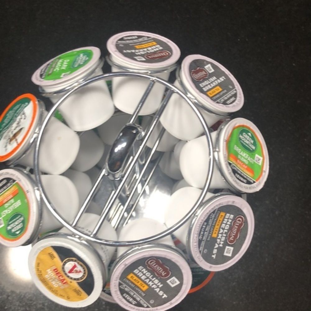 Kcup Carousel filled with decaf coffee’s that are brand new and dark magic - Picture 4 of 5